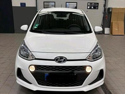 Gebraucht Hyundai i10 64 PS (47 kW) 2019 Weiß Kleinwagen