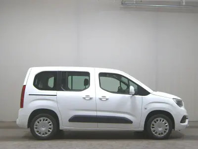 Usata Opel Combo Life Edition 102 CV (75 kW) 2020 Bianco Monovolume