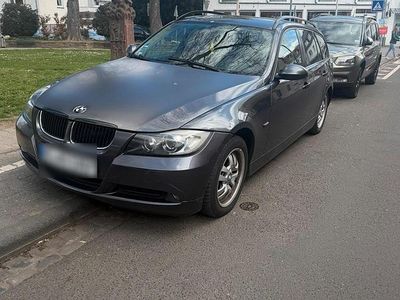 Gebraucht BMW 320 163 PS (119 kW) 2006 Grau Kombi