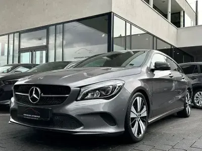 Gebraucht Mercedes CLA200 Shooting Brake Urban 156 PS (114 kW) 2018 Grau Kombi