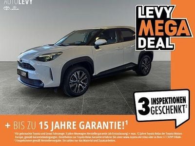 Gebraucht Toyota Yaris Hybrid Connect Style 116 PS (85 kW) 2022 Schneeweiß