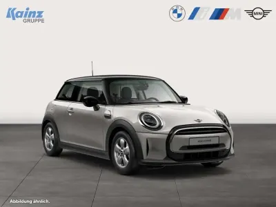 Gebraucht Mini Cooper 136 PS (100 kW) 2023 Melting silver iii Kleinwagen