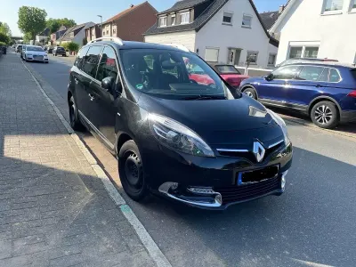 Occasion Renault Grand Scénic III Bose Edition 110 ch (80 kW) 2015 Noir Monospace