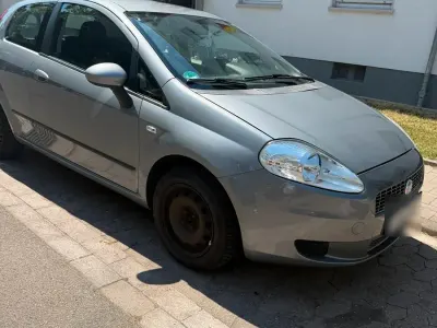 Gebraucht Fiat Grande Punto 80 PS (58 kW) 2008 Silber Kleinwagen