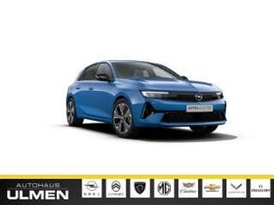 Blau Neu 2026 Opel Astra Edition Limousine | 37.990 € (Teuer)