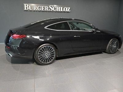 Obsidianschwarz metallic Gebraucht 2024 Mercedes CLE200 AMG Coupé | 48.980 € (Fairer Preis)