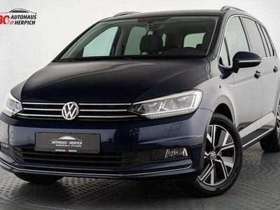 Atlantik blue metallic Gebraucht 2020 VW Touran Highline Van / Kleinbus | 19.300 € (Superpreis)