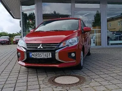Gebraucht Mitsubishi Space Star Select 71 PS (52 kW) 2025 Rot Kleinwagen