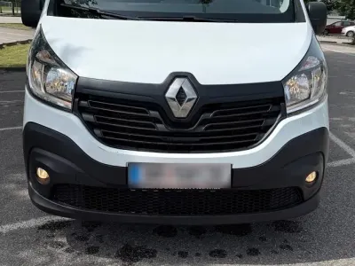 Gebraucht Renault Trafic 120 PS (88 kW) 2016 Weiß Van / Kleinbus