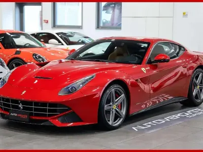 Second-hand Ferrari F12 736 CP (541 kW) 2013 Roșu Coupe