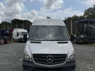 Gebraucht Mercedes Sprinter 129 PS (94 kW) 2014 Grau Van