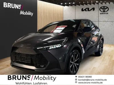 Gebraucht Toyota C-HR 140 PS (102 kW) 2024 Grau SUV