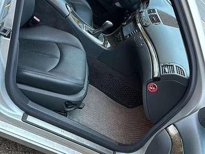 Mercedes E240