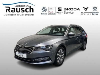 Grau Gebraucht 2022 Skoda Superb Premium Edition Kombi | 26.950 € (Fairer Preis)
