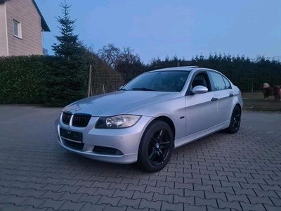 Gebraucht BMW 320 150 PS (110 kW) 2005 Silber Limousine