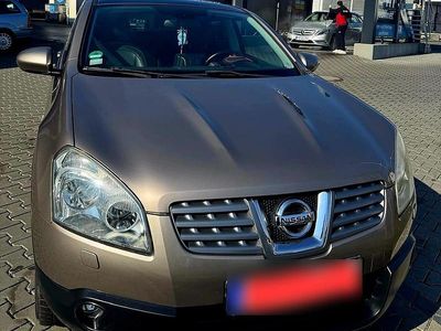 Gebraucht Nissan Qashqai 140 PS (102 kW) 2009 Gold SUV