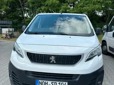 Gebraucht Peugeot Expert 122 PS (89 kW) 2020 Weiß Van