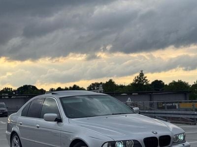 BMW 525