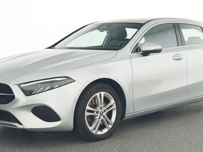 Iridiumsilber metalliclack Gebraucht 2023 Mercedes A250 Limousine | 23.900 € (Fairer Preis)