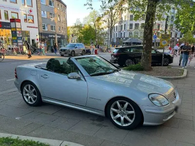 Gebraucht Mercedes SLK230 197 PS (144 kW) 2000 Silber Cabrio