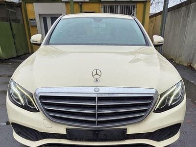 Gebraucht Mercedes E200 150 PS (110 kW) 2017 Beige Limousine