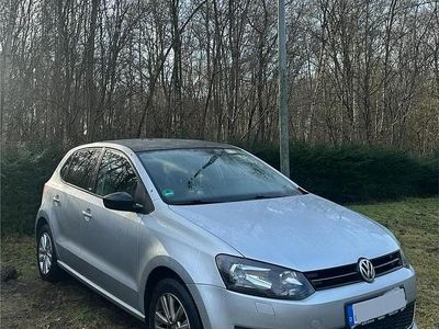 Gebraucht VW Polo Edition 60 PS (44 kW) 2012 Silber Kleinwagen
