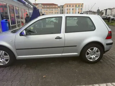 Gebraucht VW Golf IV Basis 75 PS (55 kW) 2003 Silber