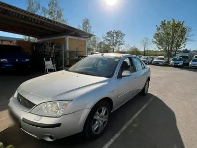 Używany Ford Mondeo 170 KM (125 kW) 2002 Szary Sedan/Limuzyna