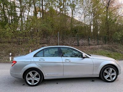 Second-hand Mercedes 220 170 CP (125 kW) 2007 Argintiu Berlinǎ