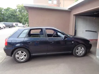 Gebraucht Audi A3 105 PS (77 kW) 2003 Blau Kleinwagen