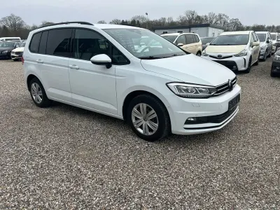 Gebraucht VW Touran Comfortline 150 PS (110 kW) 2023 Weiß Van / Kleinbus