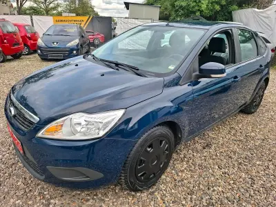 Gebraucht Ford Focus 101 PS (74 kW) 2009 Blau Limousine