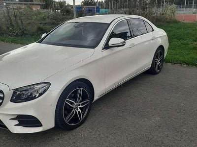 Gebraucht 2018 Mercedes E220 AMG line Limousine | 29.600 € (Etwas zu teuer)
