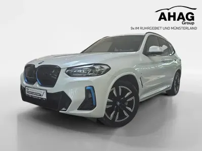 Gebraucht BMW iX3 M Sport 210 kW (286 PS) 2023 Schwarz SUV
