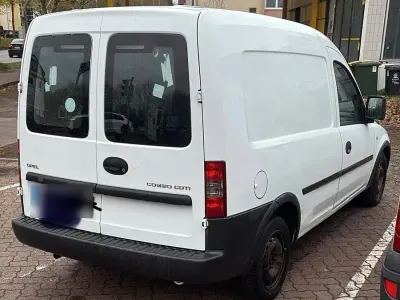 Gebraucht Opel Combo 75 PS (55 kW) 2009 Weiß Van / Kleinbus