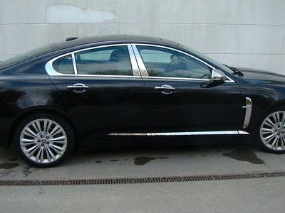 Gebraucht Jaguar XF Premium Luxury 211 PS (155 kW) 2011 Schwarz Limousine