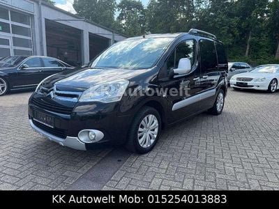 Gebraucht Citroën Berlingo SELECTION 92 PS (67 kW) 2011 Lack onyx schwarz/deckende Van / Kleinbus