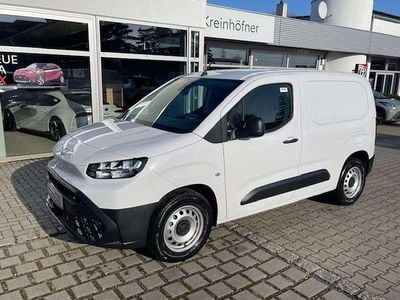 Neu Toyota Proace City City 100 kW (136 PS) 2026 Icy white Van / Kleinbus