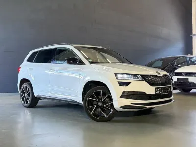 Gebraucht Skoda Karoq SportLine 150 PS (110 kW) 2022 Weiß SUV