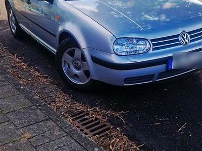 VW Golf IV