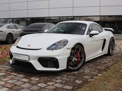 Porsche 718 Cayman GT4