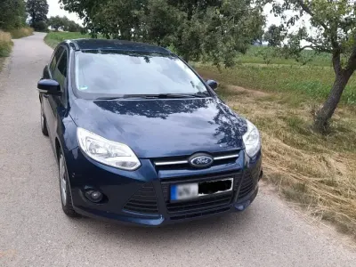 Gebraucht Ford Focus 125 PS (91 kW) 2014 Blau Kombi