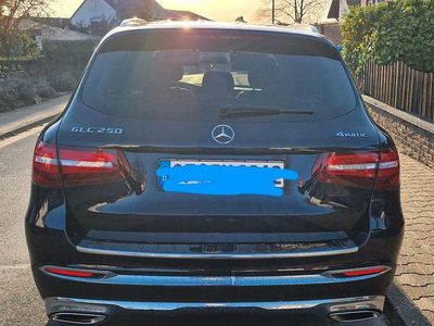 Gebraucht Mercedes GLC250 211 PS (155 kW) 2018 Blau SUV