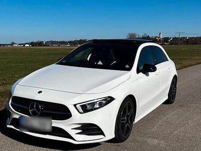 Gebraucht Mercedes A180 AMG line 136 PS (100 kW) 2019 Weiß Limousine