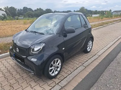 Gebraucht Smart ForTwo Cabrio Passion 71 PS (52 kW) 2019 Schwarz Cabrio