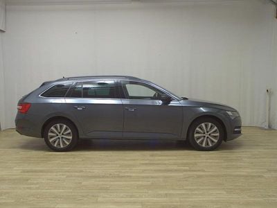 Grau Gebraucht 2021 Skoda Superb Ambition Kombi | 13.950 € (Fairer Preis)
