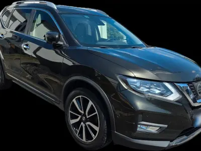 Gebraucht Nissan X-Trail Tekna 177 PS (130 kW) 2018 Grün SUV