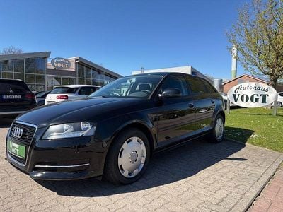 Gebraucht Audi A3 Attraction 105 PS (77 kW) 2014 Schwarz Limousine