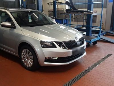 gebraucht Skoda Octavia Combi 1,6 TDI