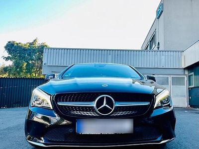 Gebraucht Mercedes CLA200 136 PS (100 kW) 2018 Schwarz Limousine